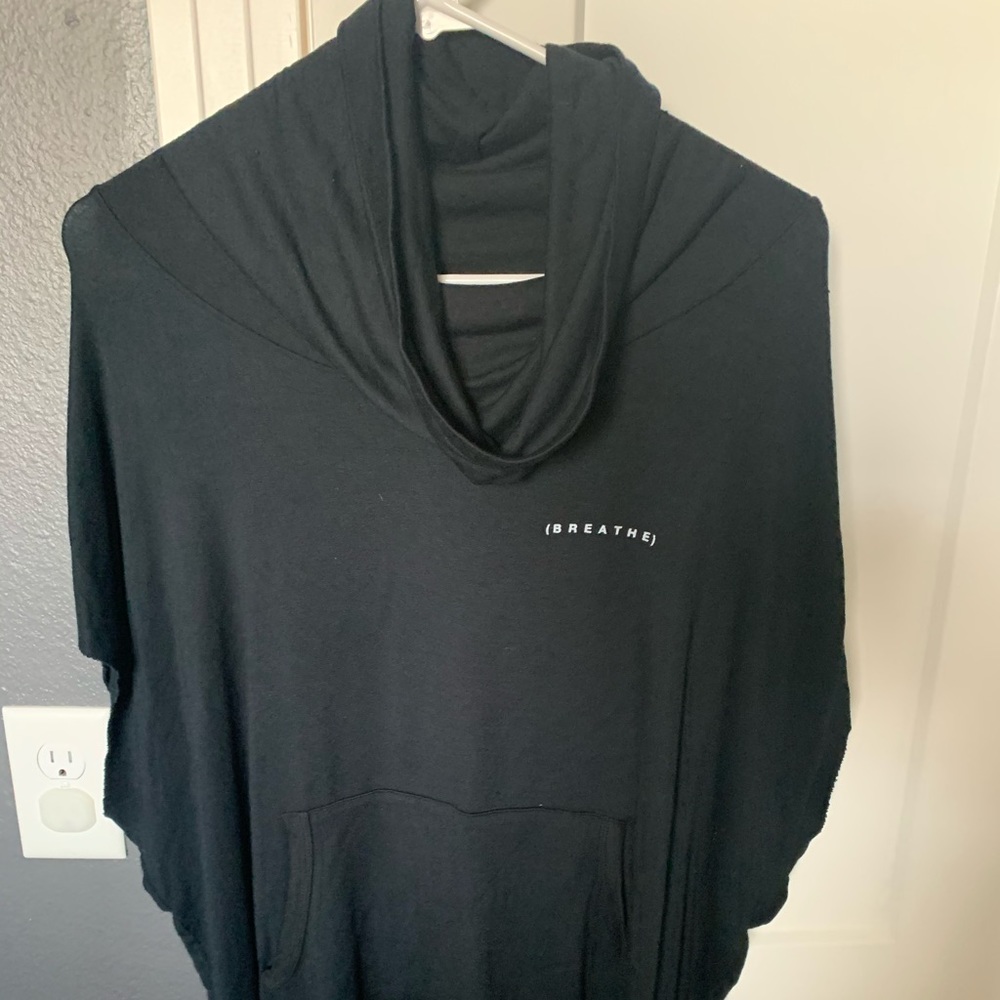 Goodhyouman cowlneck top
